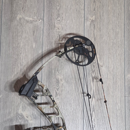 Used Mission Hype DTX Right Hand Camo Bow Pkg