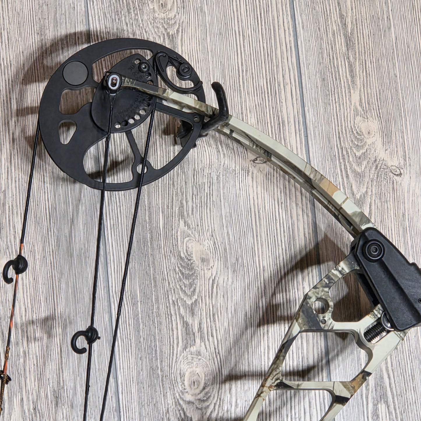 Used Mission Hype DTX Right Hand Camo Bow Pkg
