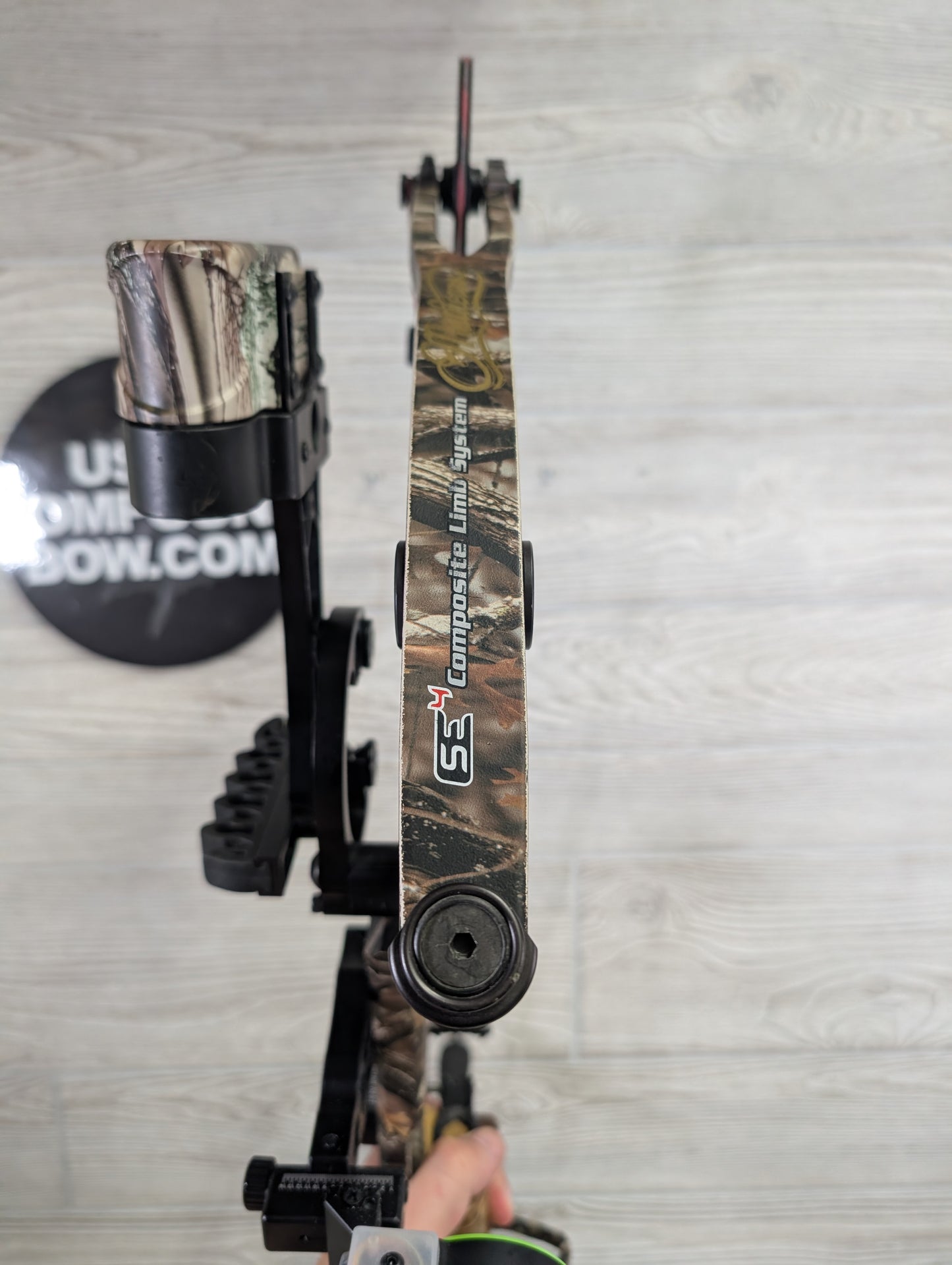Mathews DXT right hand package 40-70# 27" DL
