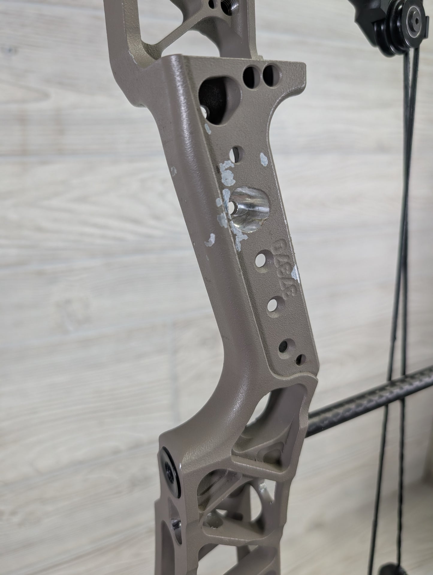 Mathews Lift 33 Right-Handed Granite Bow