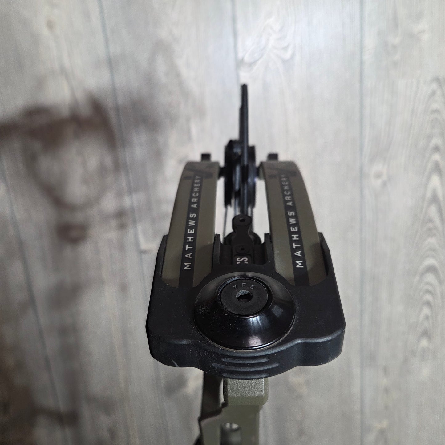 Used Mathews V3 27 RH Ambush Green