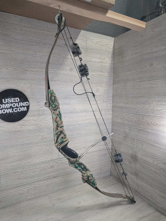 Used Vintage Hoyt Pro Vantage Carbon Plus Right Handed 25-40lbs 28" Draw