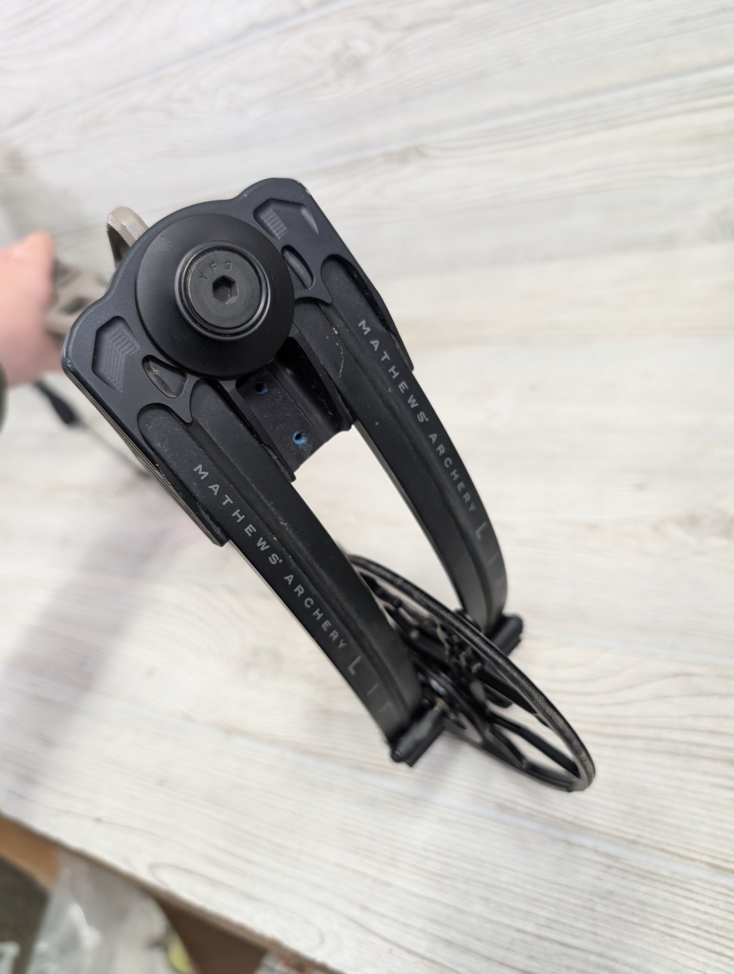 Mathews Lift 33 Right-Handed Granite Bow