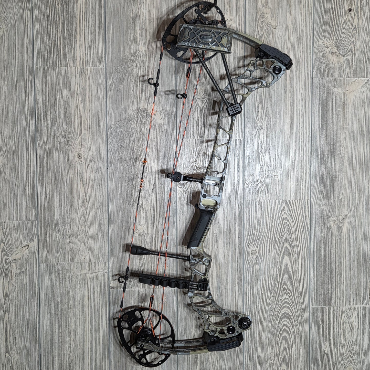 Used Mathews Vertix with Quiver