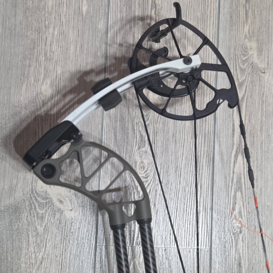 Prime Form 60-70# Morrel Riser White limbs