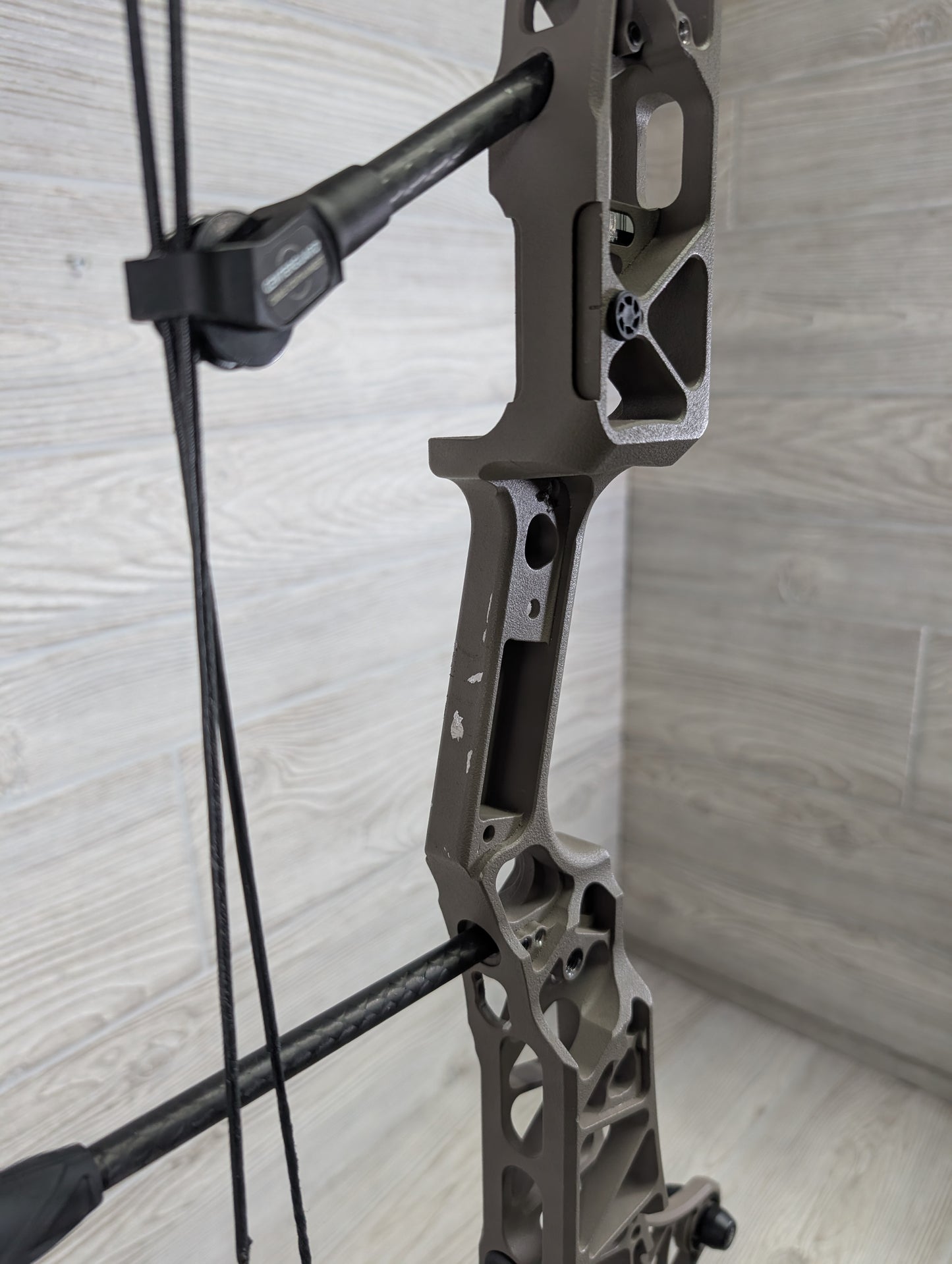 Mathews Lift 33 Right-Handed Granite Bow