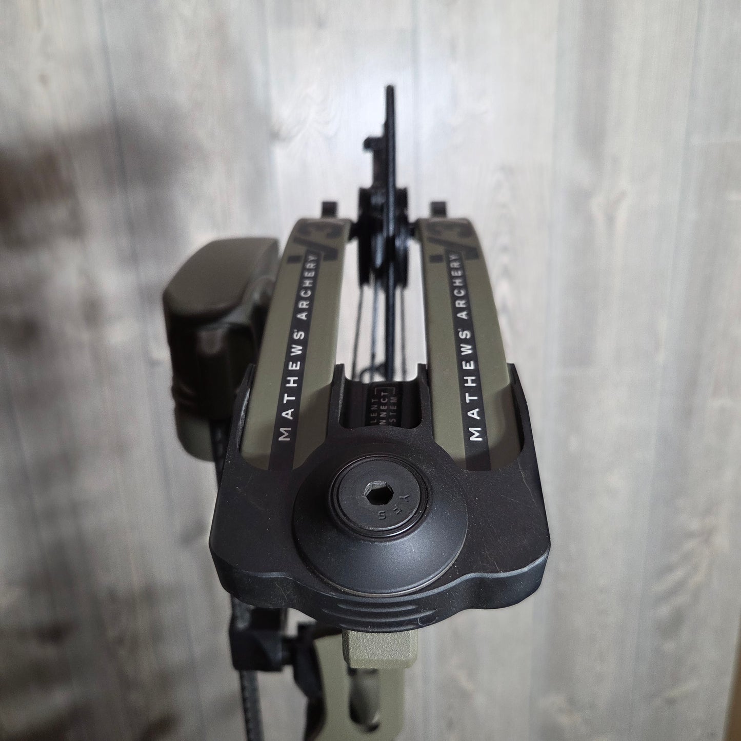 Used Mathews V3X 29 Ambush Green RH Package