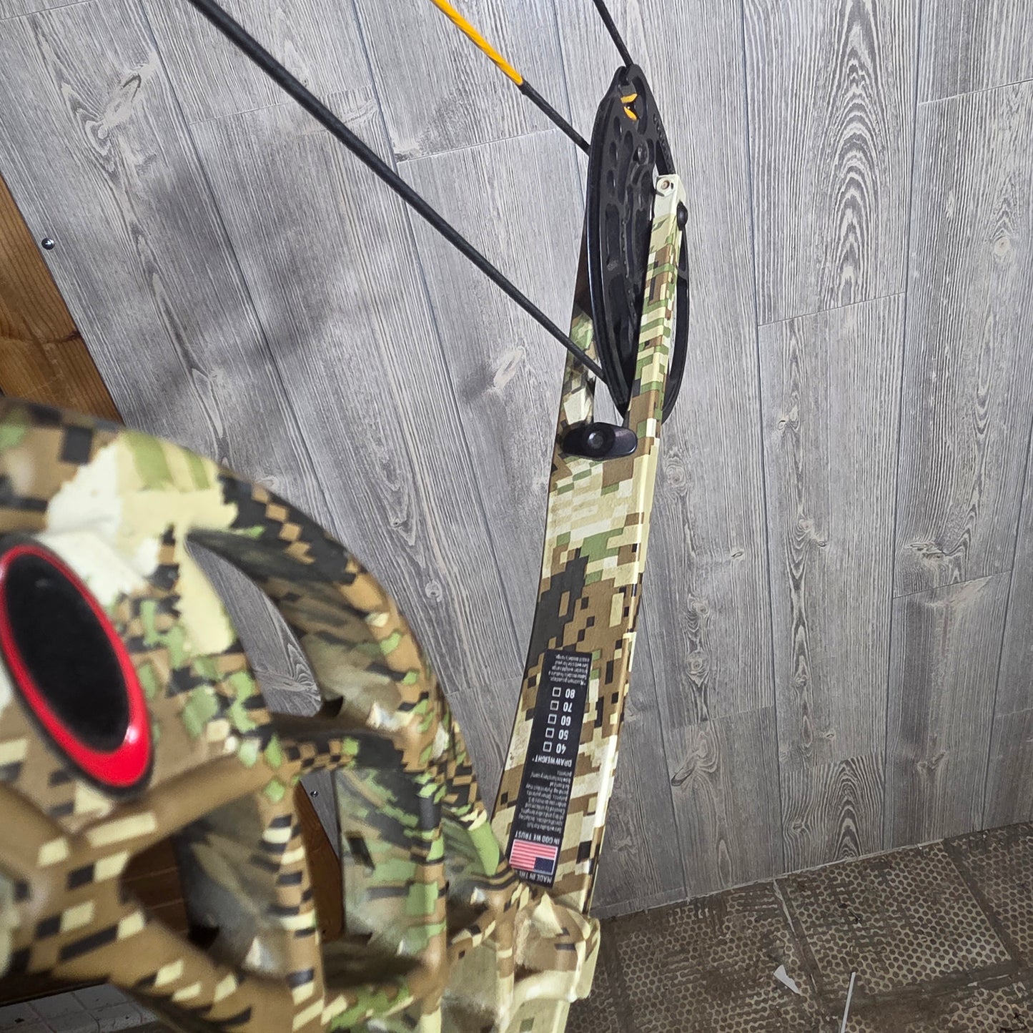 Bowtech Carbon Zion RH Sub Alpine Camo Right Handed 60-70 25.5-30.5